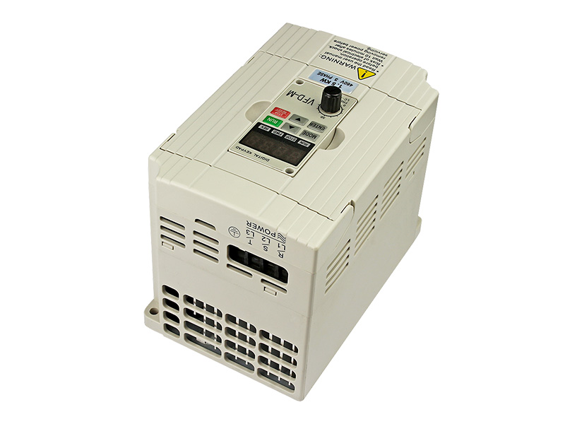 8000S通用變頻器，變頻調(diào)速器，變頻器廠家，電機變頻器，三相變頻器